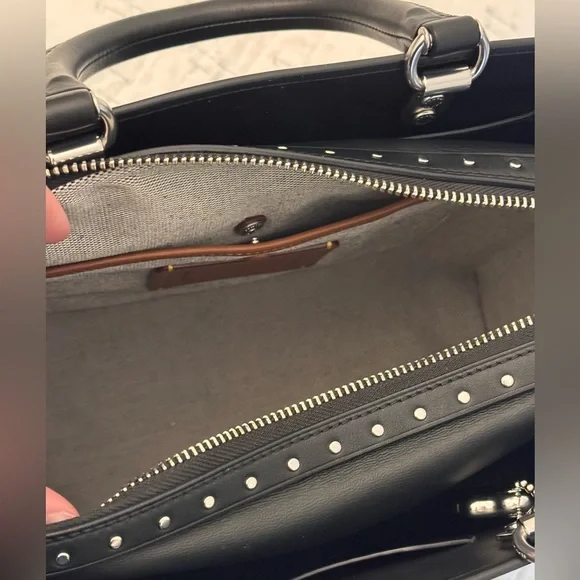 NWT Black Rogue 30 w/ Silver Rivets, Smooth Glovetanned Leather - Picture 8 of 12